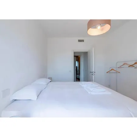 Modern And Elegant For Your Trip 公寓
